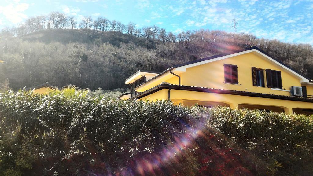 La Dolce Vallata Montefiore dellʼAso 外观 照片